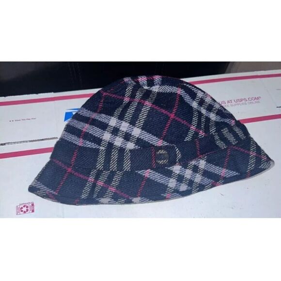 VINTAGE BURBERRY BURBERRYS BLUE RED PLAID NOVA CHECK WOOLWBUCKET HAT SIZE  7 1/8 - Picture 4 of 4